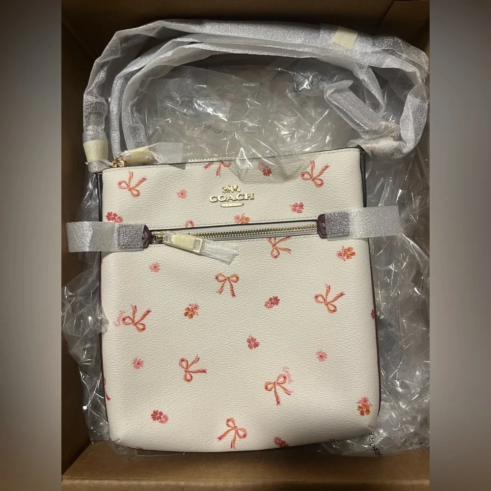 New Coach brand new mini Rowan file bag purse with bow print - Picture 5 of 9